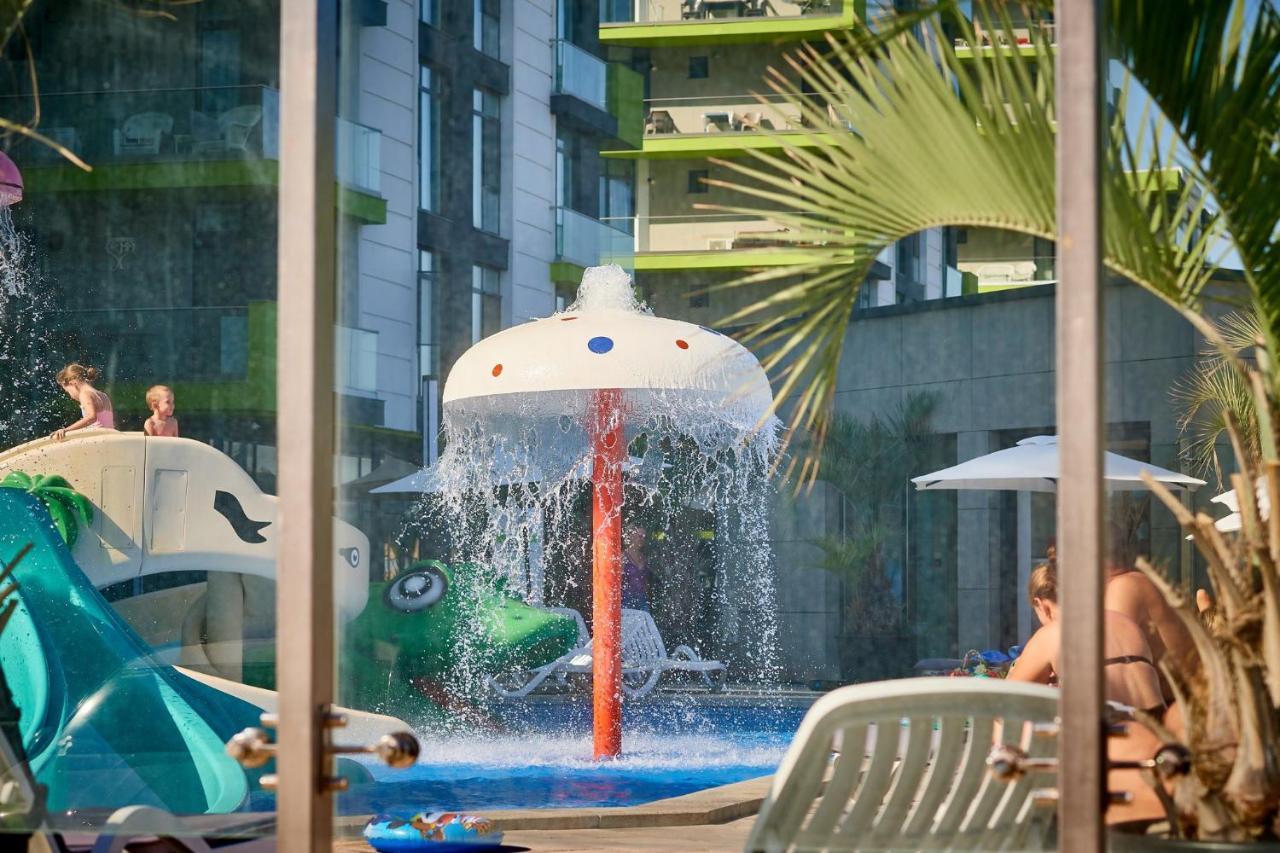 Rebeq Aparthotel Alezzi Beach Năvodari Eksteriør billede